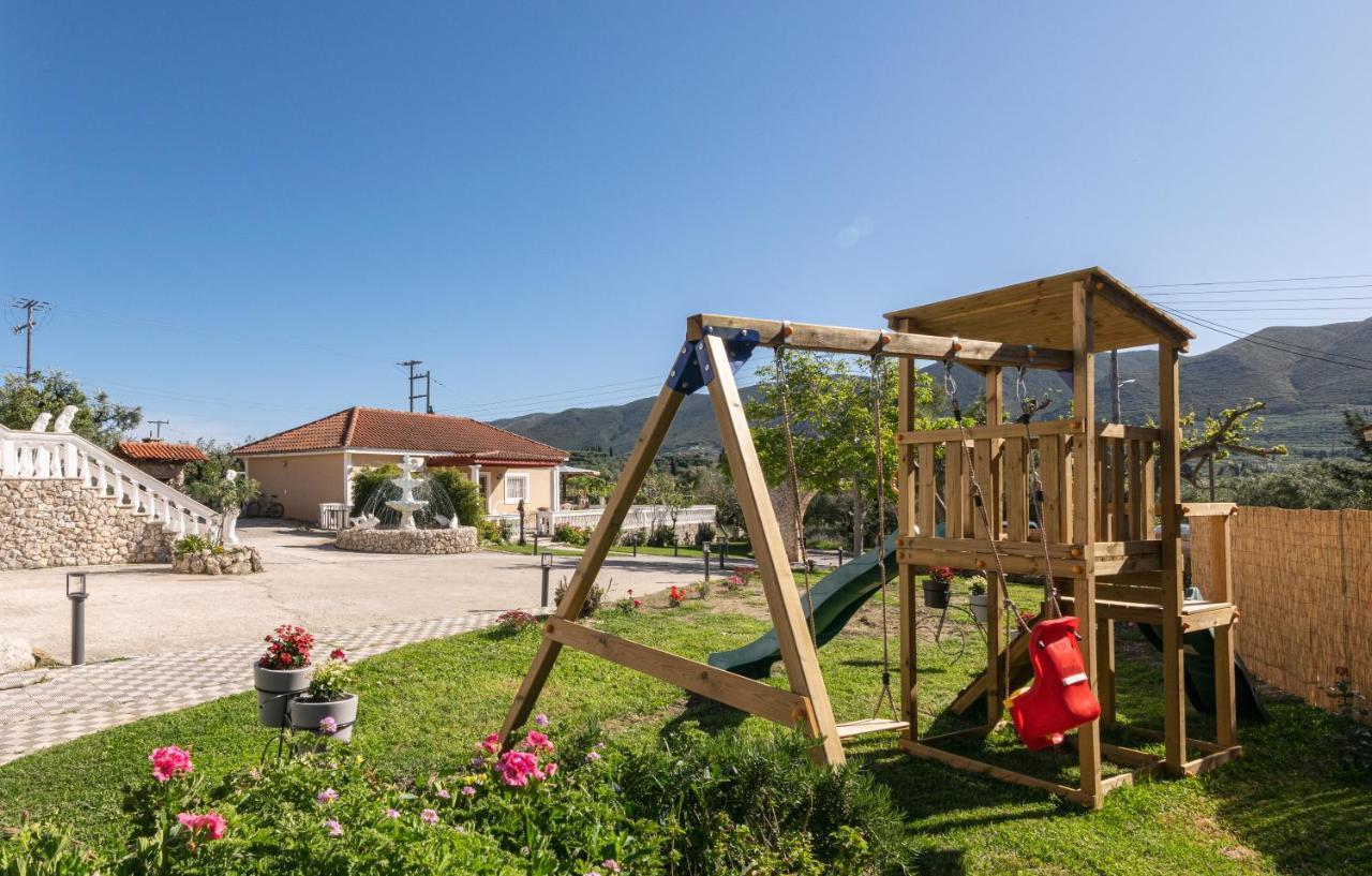Galadriel Villa With Private Pool & Jacuzzi Kato Yerakarion Екстериор снимка