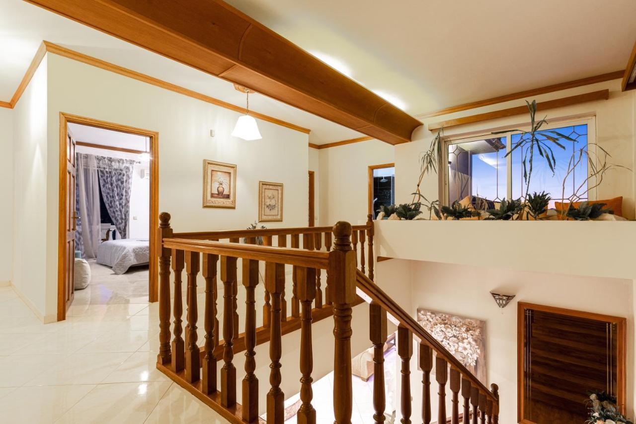 Galadriel Villa With Private Pool & Jacuzzi Kato Yerakarion Екстериор снимка