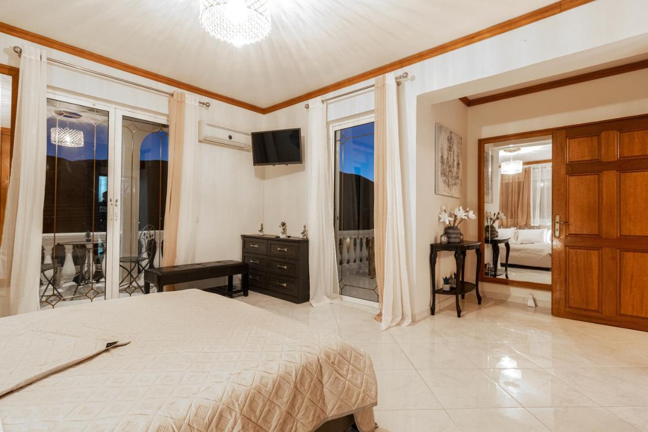 Galadriel Villa With Private Pool & Jacuzzi Kato Yerakarion Екстериор снимка