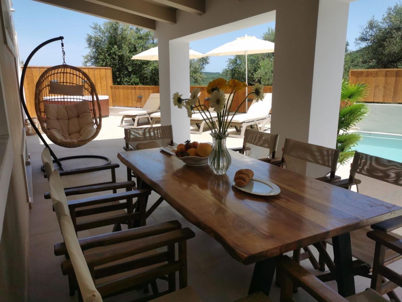 Galadriel Villa With Private Pool & Jacuzzi Kato Yerakarion Екстериор снимка